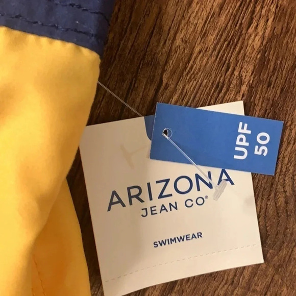 Youth Arizona Jean Swimwear Trunks Medium New - Picture 2 of 8